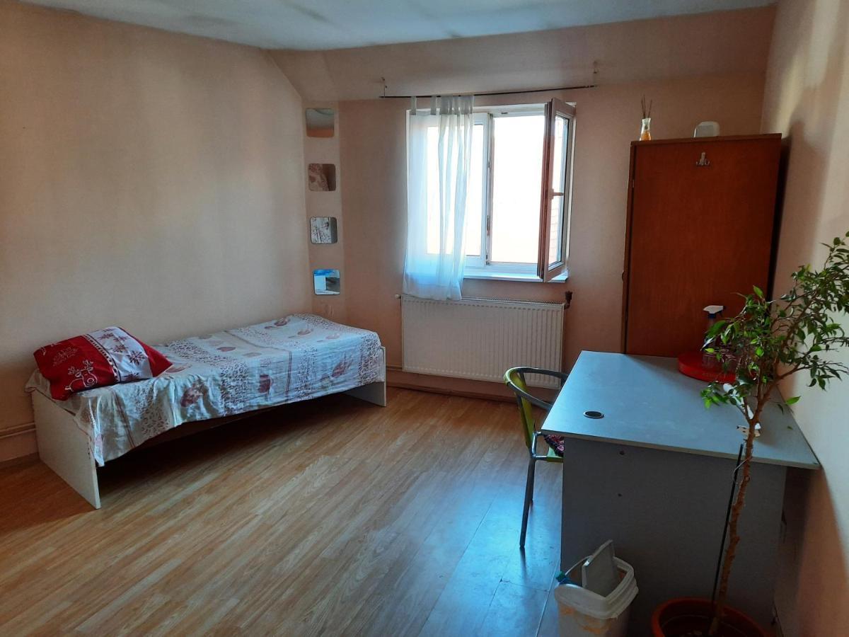 Casa Adrian Camere Centru Vechi براشوف المظهر الخارجي الصورة